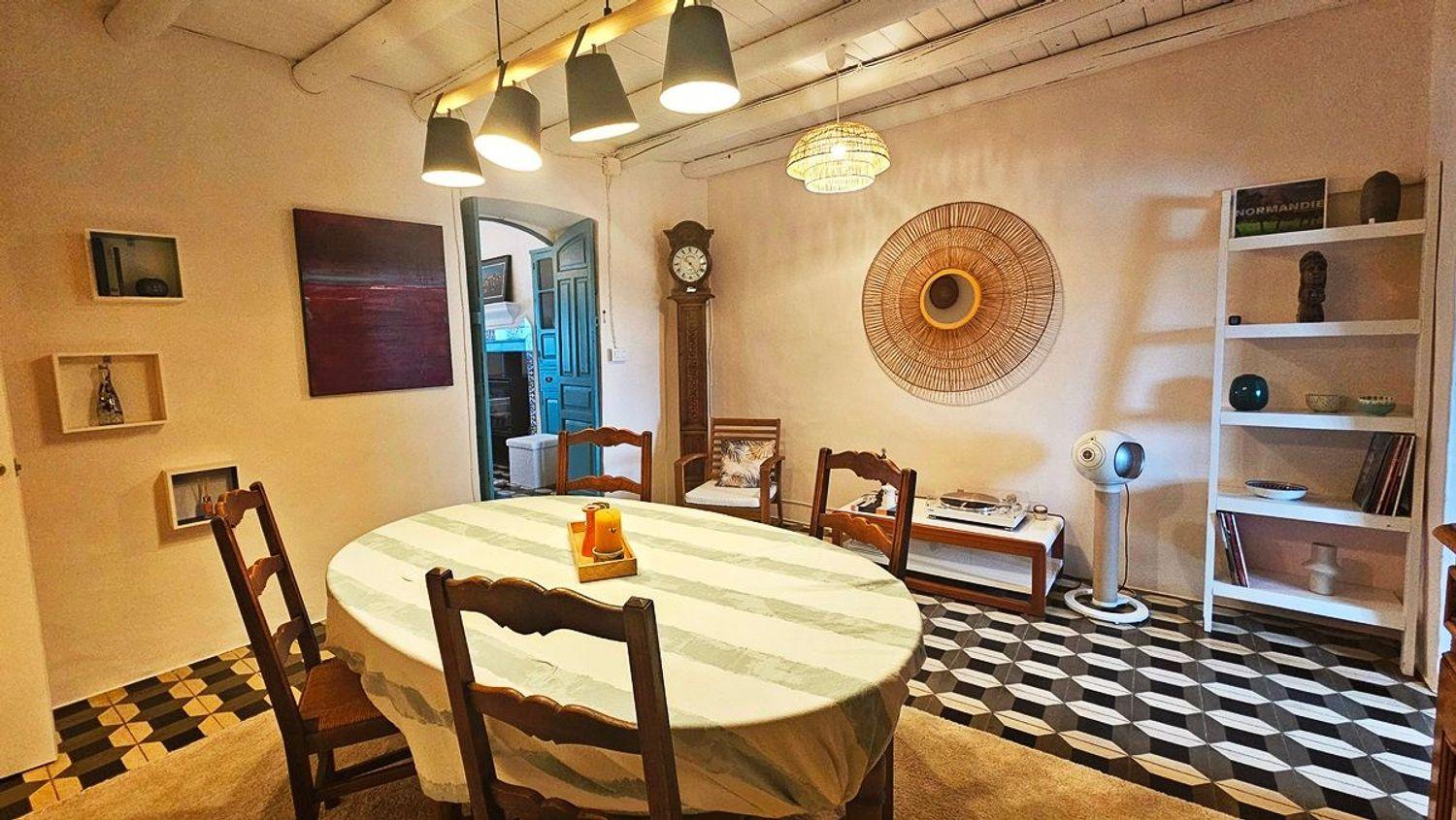 Villa for Sale in Aroche