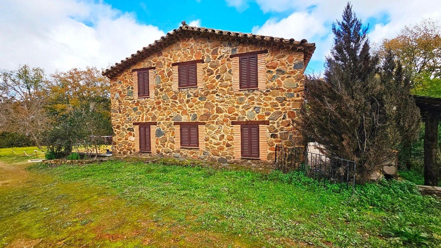 House for Sale in Galaroza