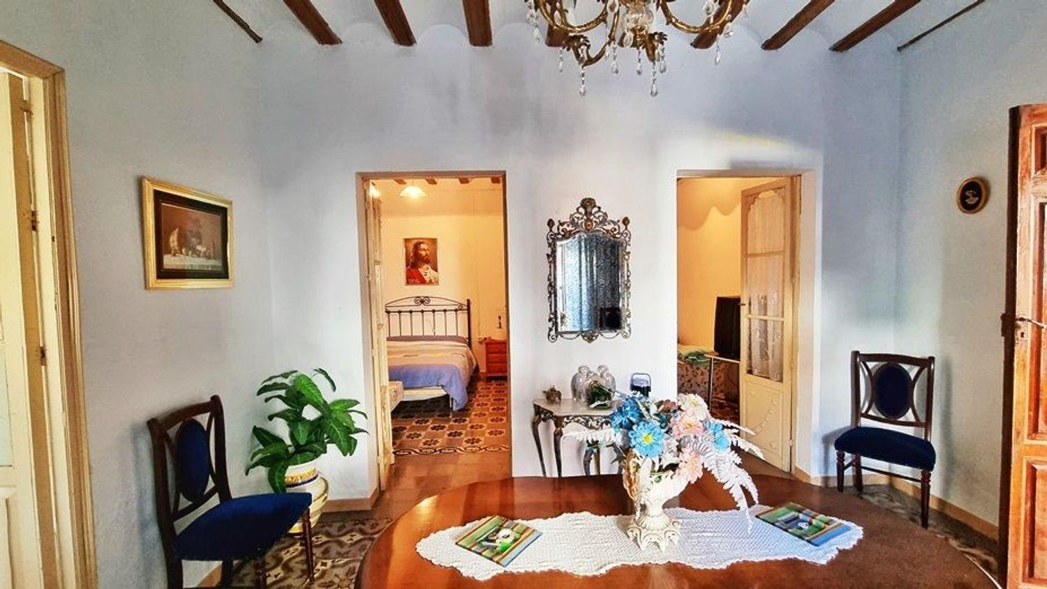 Villa for Sale in Hinojales