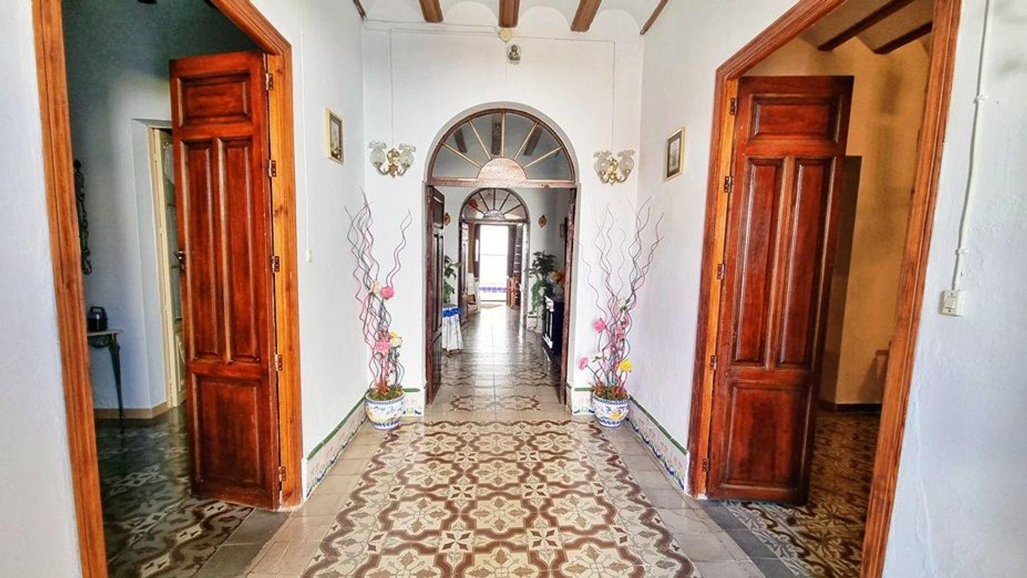 Villa for Sale in Hinojales