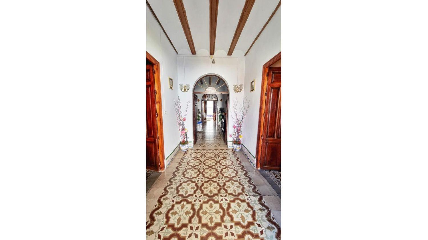 Villa for Sale in Hinojales