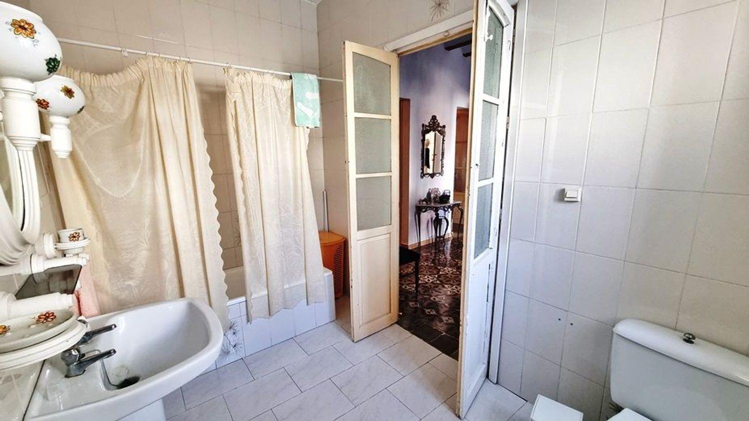 Villa for Sale in Hinojales