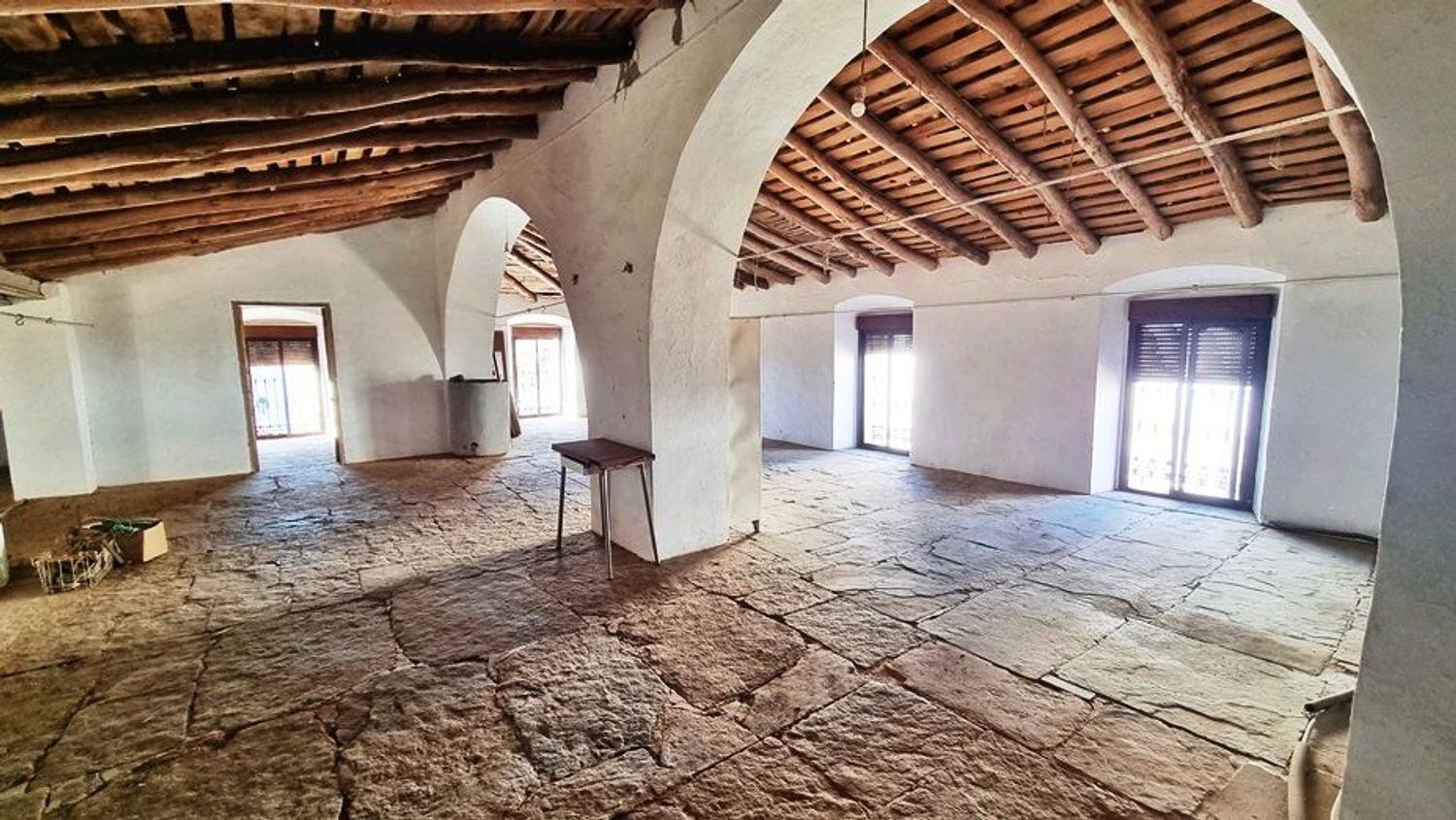 Villa for Sale in Hinojales