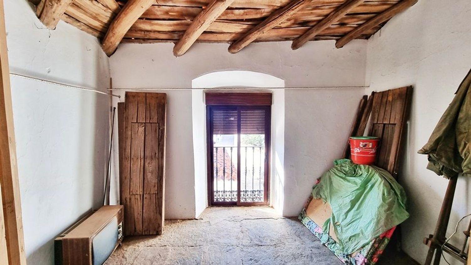 Villa for Sale in Hinojales