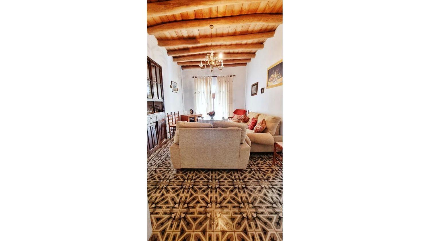 Villa for Sale in Hinojales