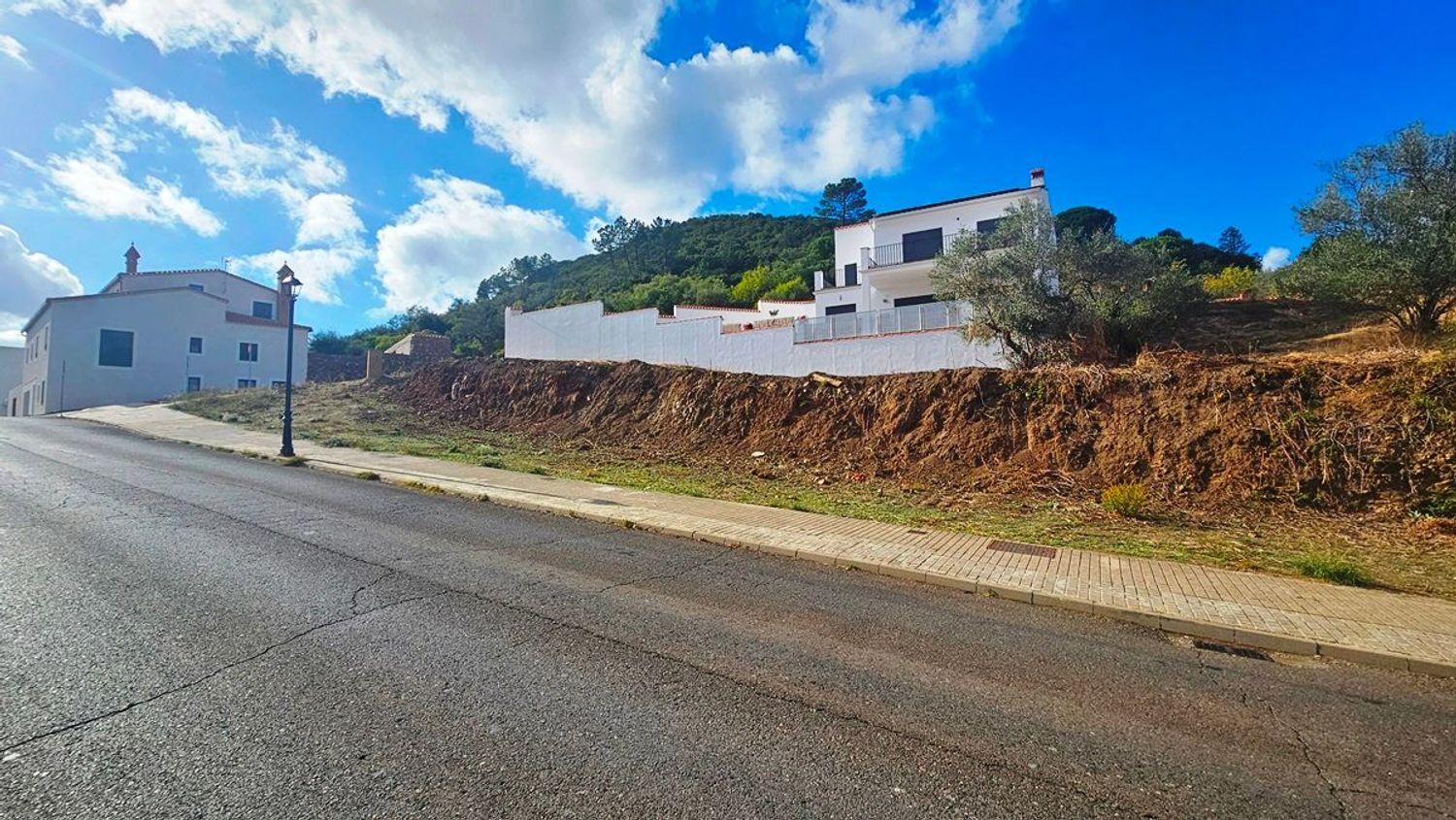 Plot for Sale in Aracena