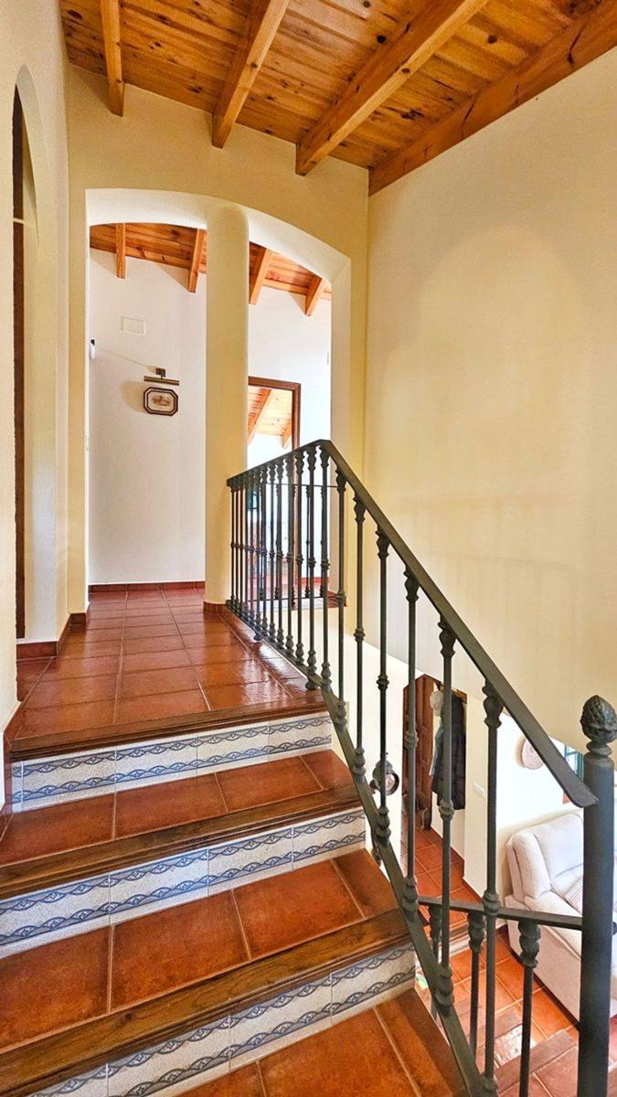 House for Sale in Santa Ana la Real