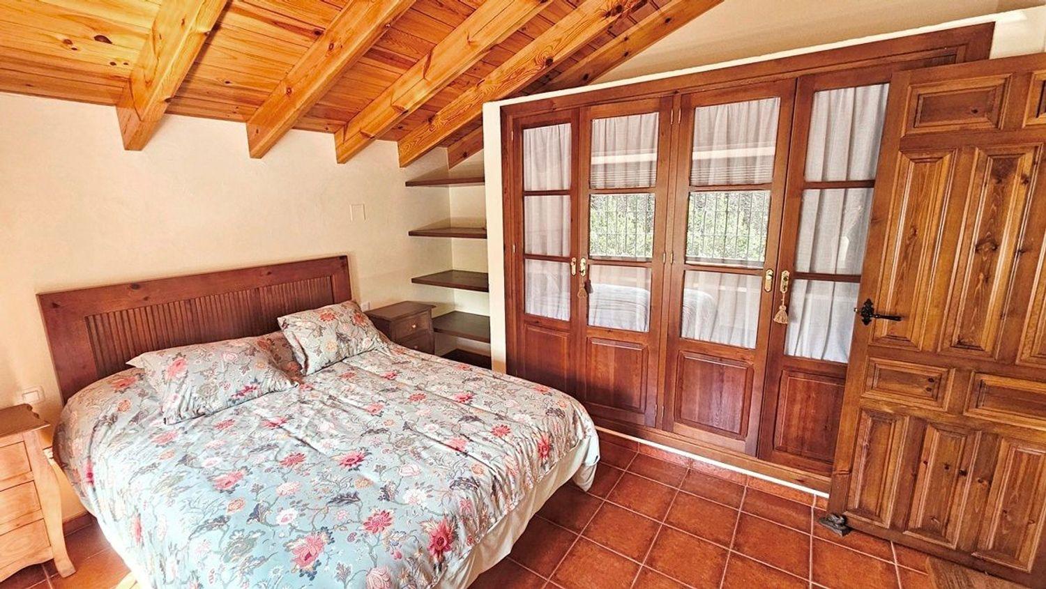 House for Sale in Santa Ana la Real