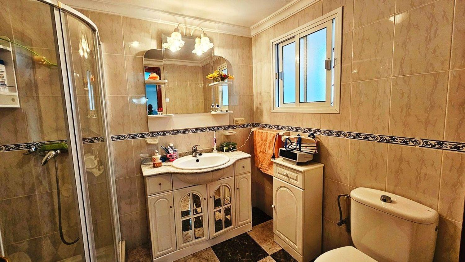 Villa for Sale in Linares de la Sierra