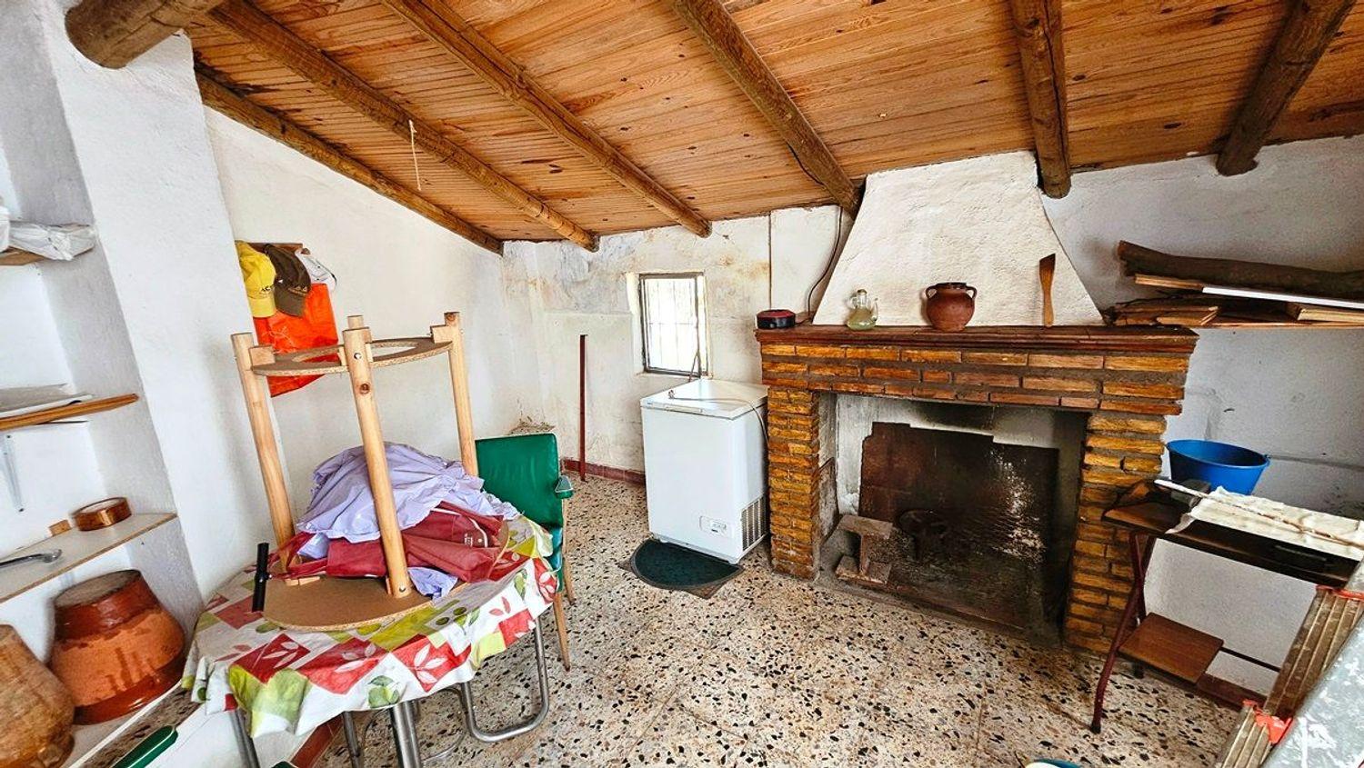 Villa for Sale in Linares de la Sierra