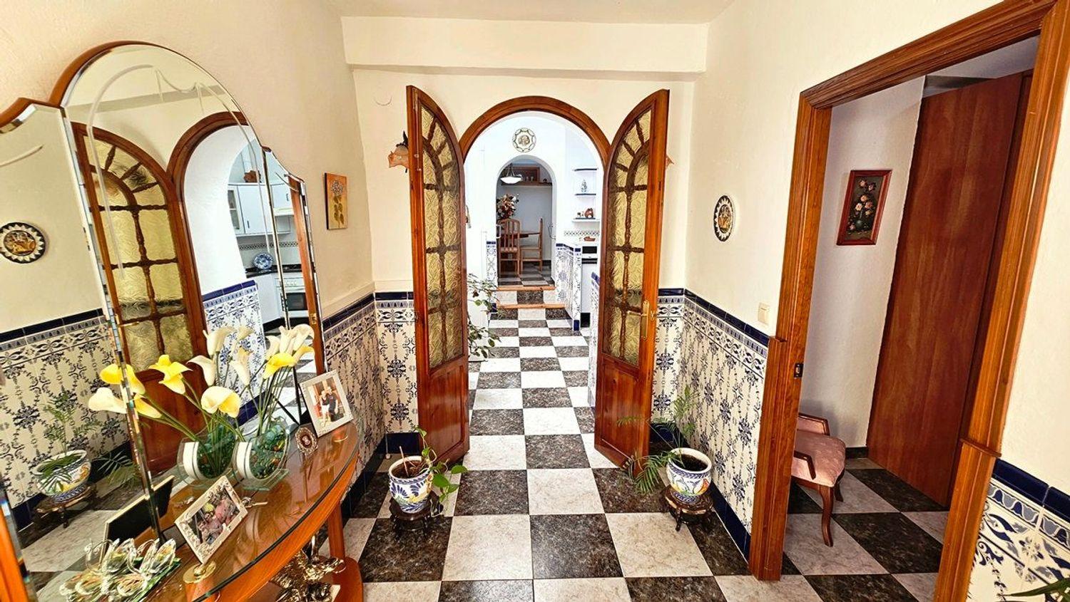 Villa for Sale in Linares de la Sierra