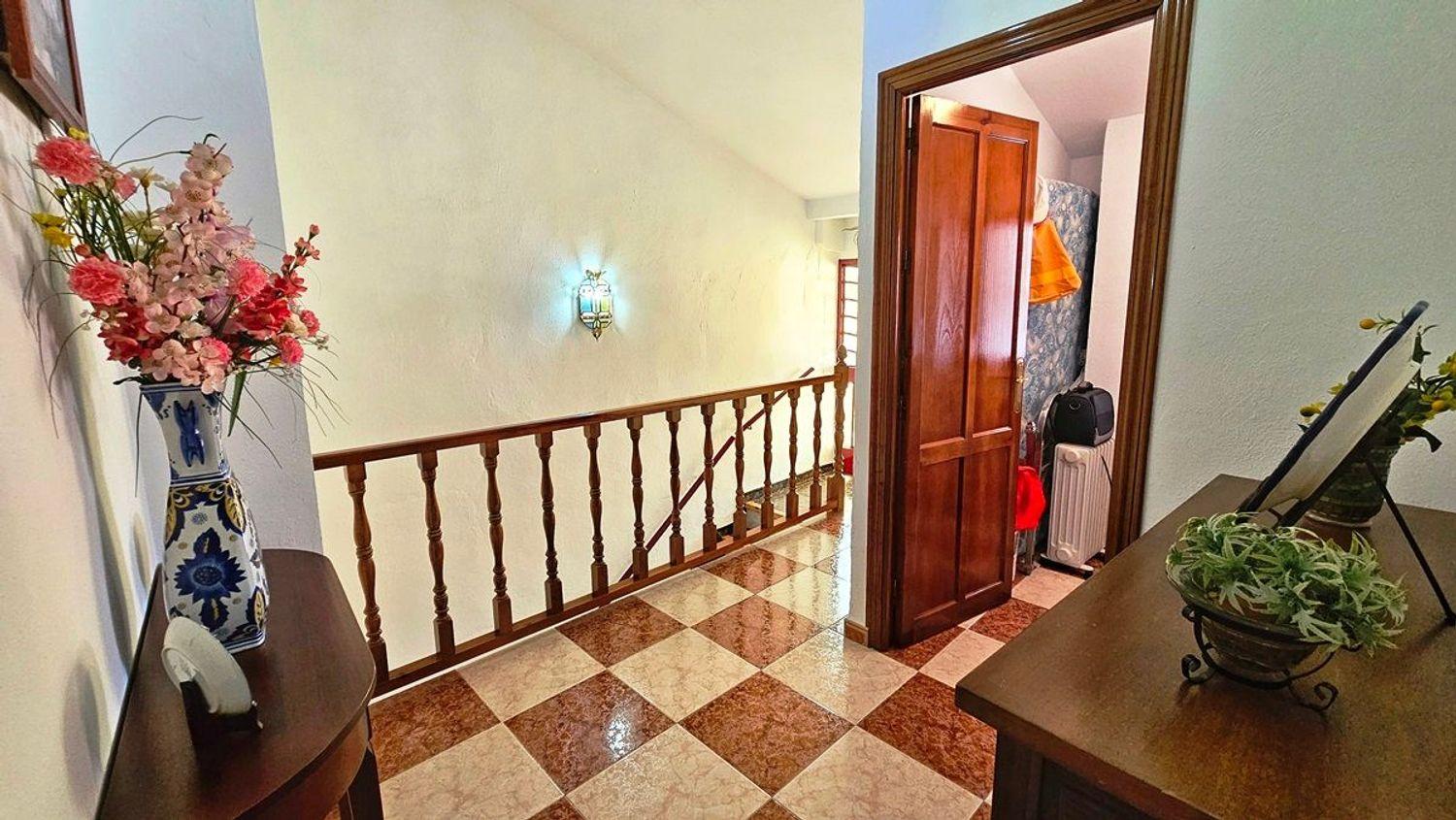 Villa for Sale in Linares de la Sierra