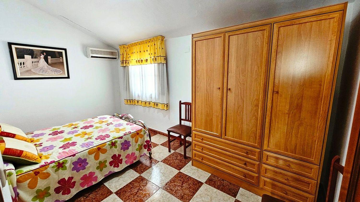 Villa for Sale in Linares de la Sierra