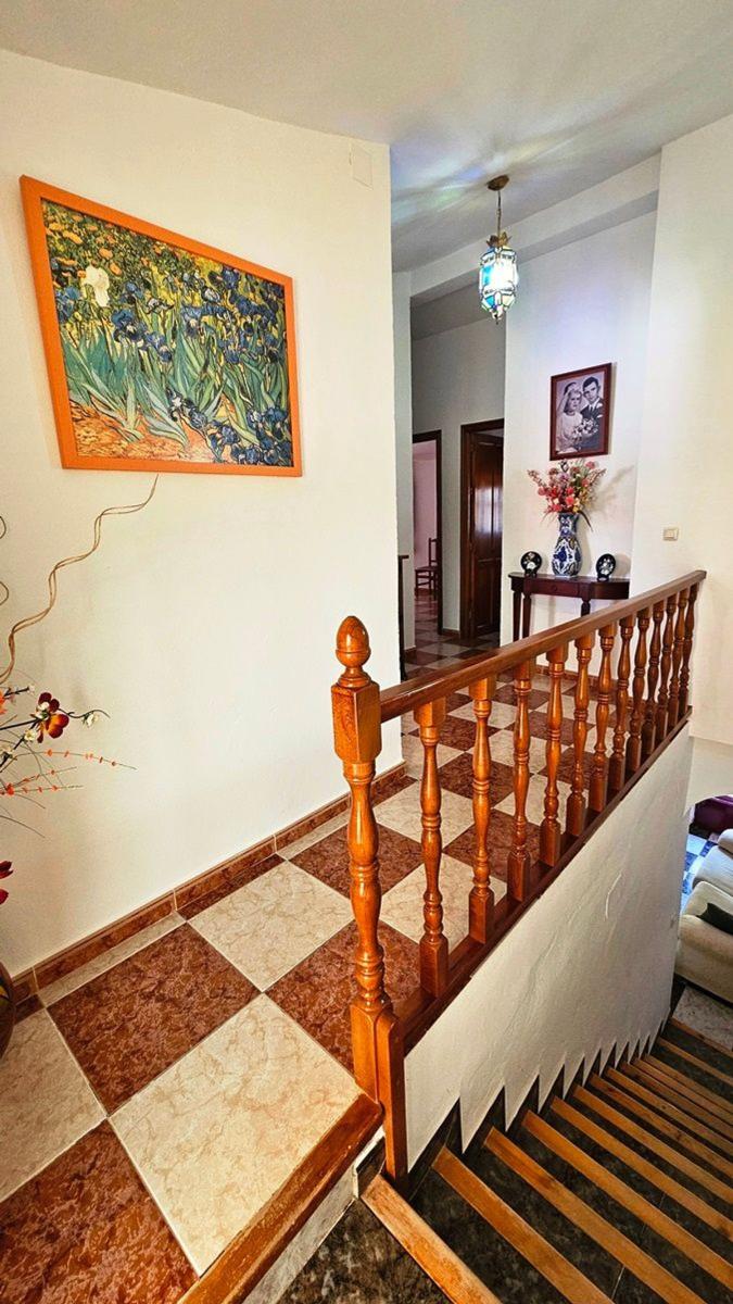 Villa for Sale in Linares de la Sierra