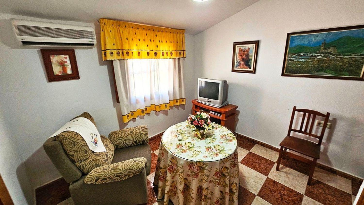 Villa for Sale in Linares de la Sierra