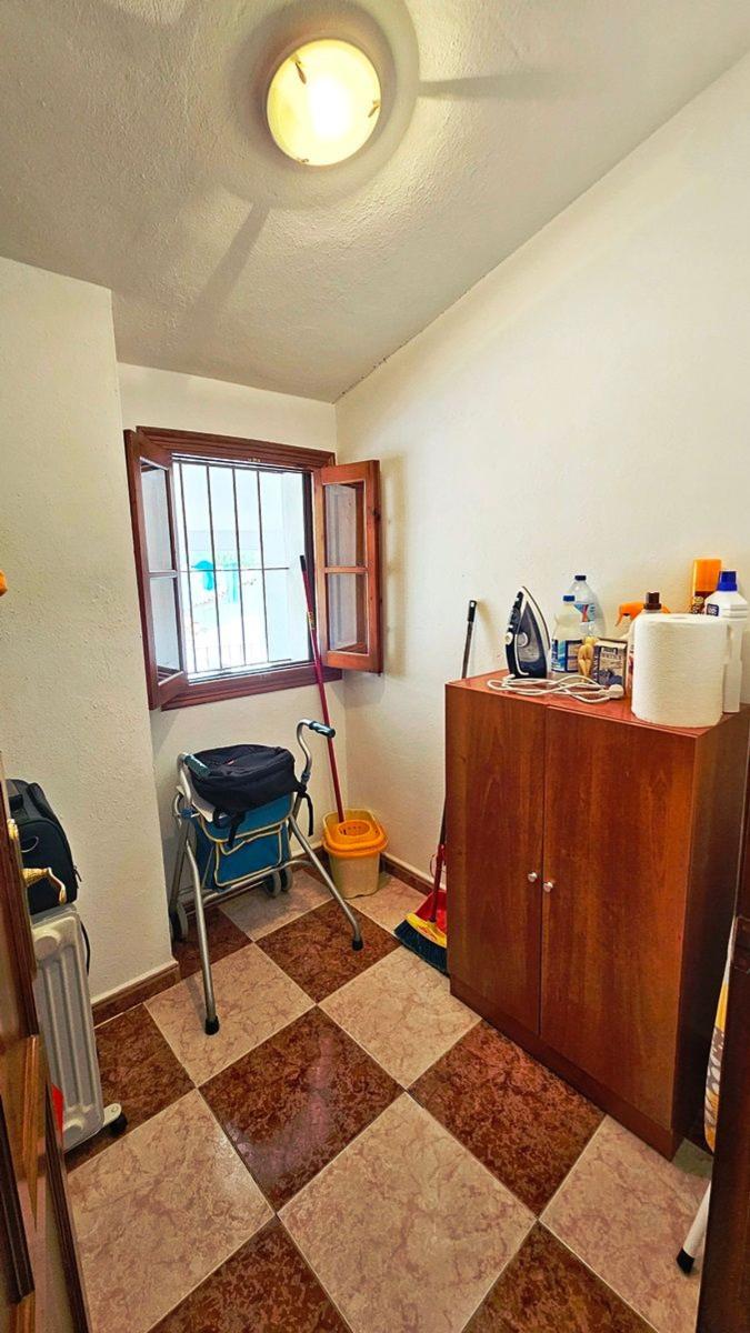 Villa for Sale in Linares de la Sierra