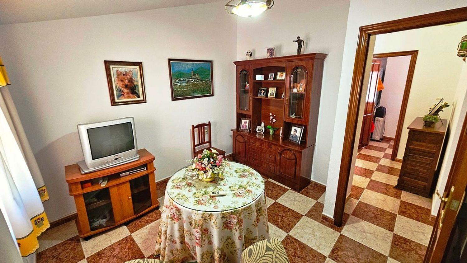 Villa for Sale in Linares de la Sierra