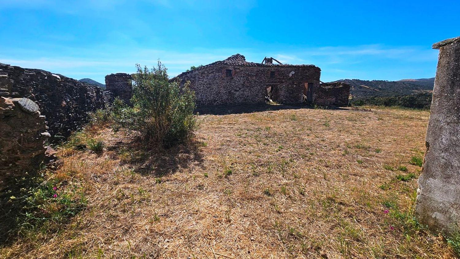 House for Sale in Aracena