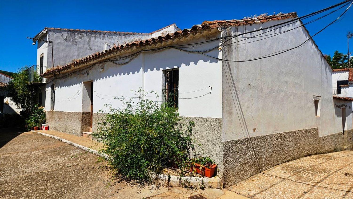 Villa for Sale in Corteconcepción