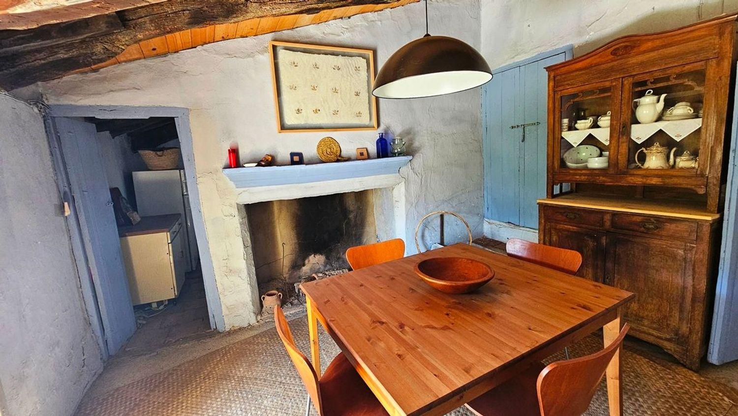 Villa for Sale in Alájar