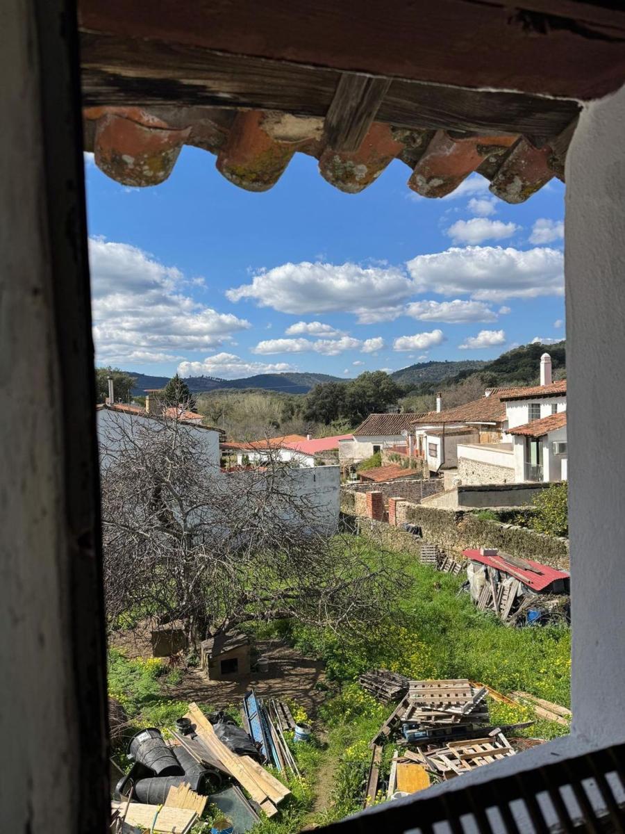 Villa for Sale in Alájar