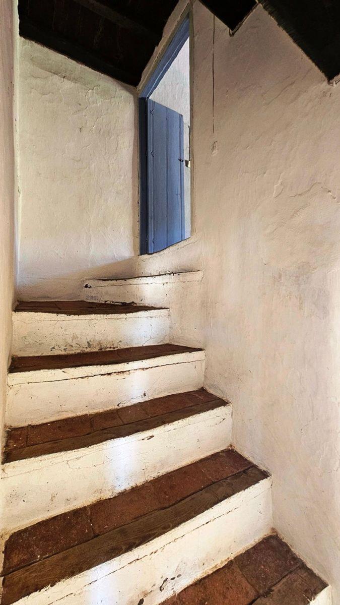 Villa for Sale in Alájar