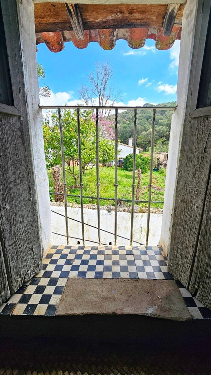 Villa for Sale in Alájar
