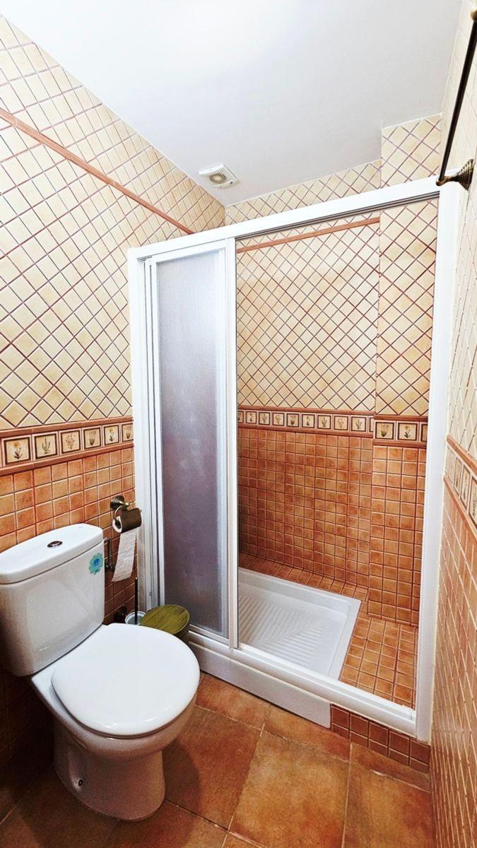 Villa for Sale in Linares de la Sierra