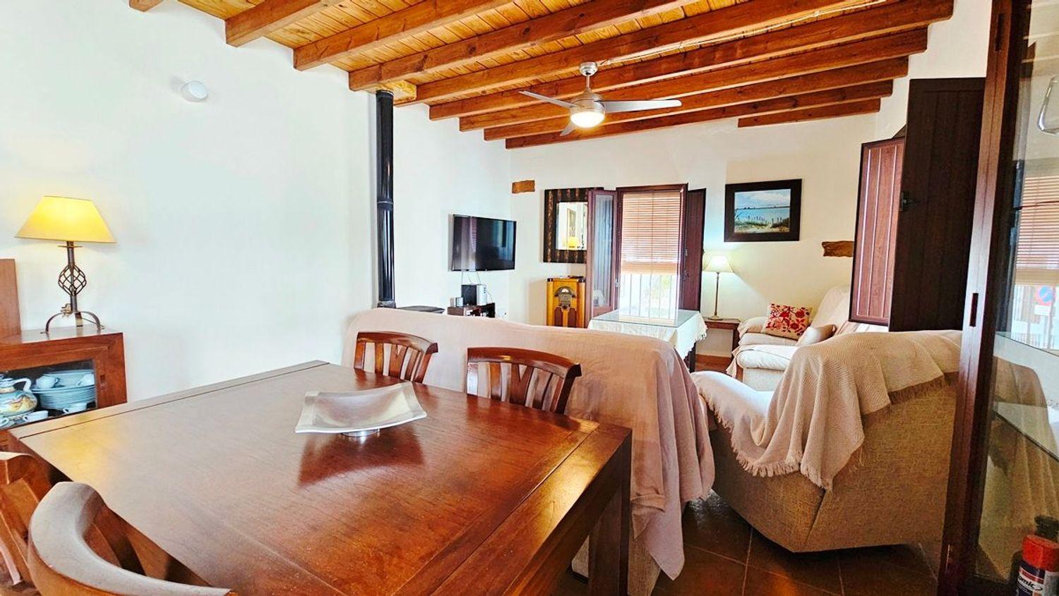Villa for Sale in Linares de la Sierra