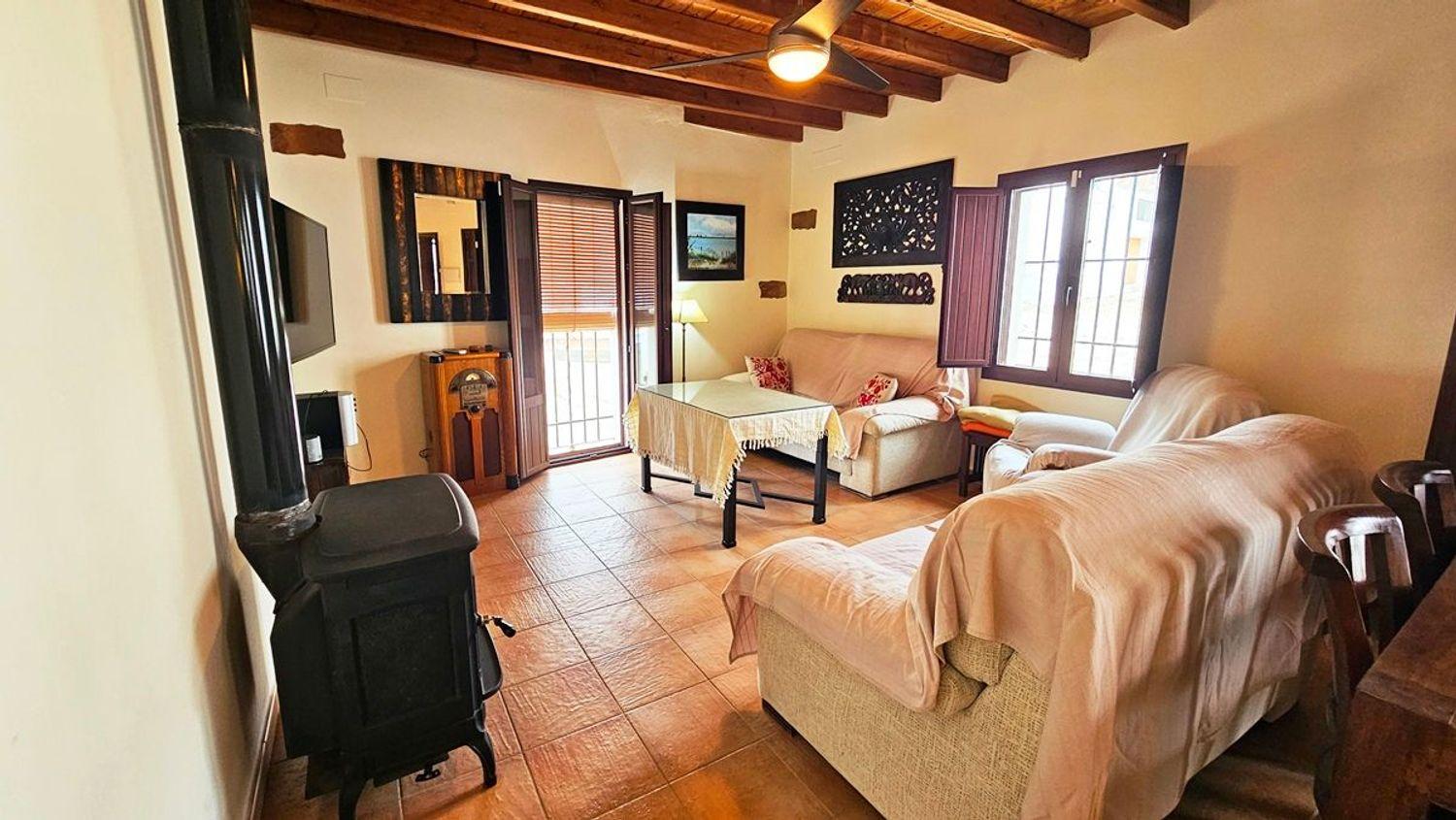 Villa for Sale in Linares de la Sierra