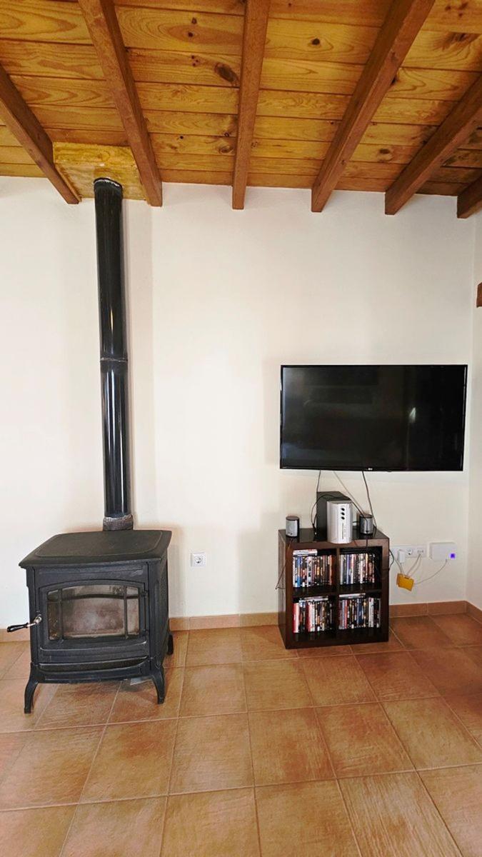 Villa for Sale in Linares de la Sierra