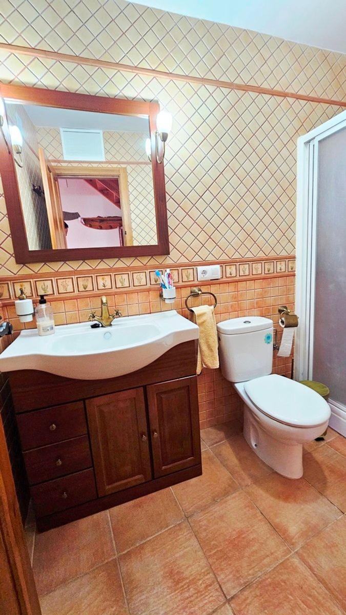 Villa for Sale in Linares de la Sierra