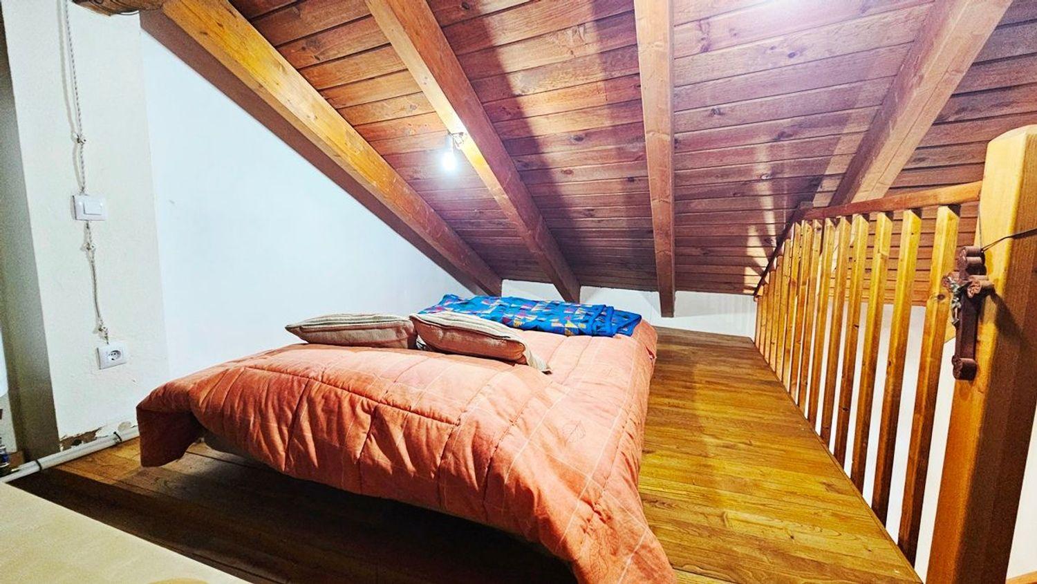 Villa for Sale in Linares de la Sierra