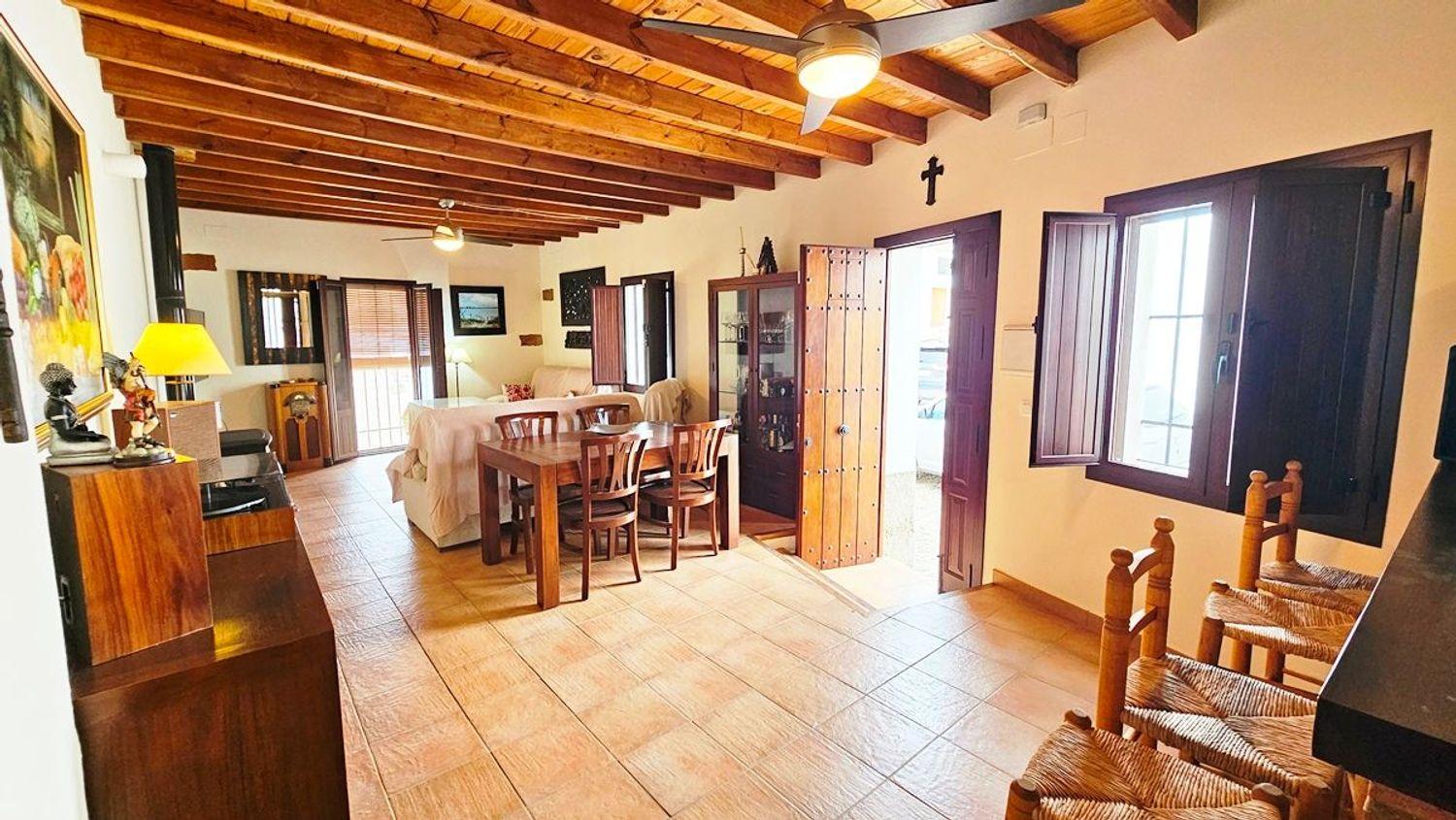 Villa for Sale in Linares de la Sierra