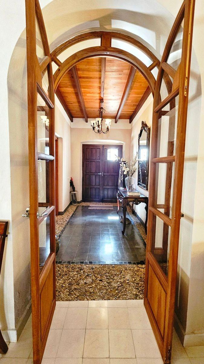 Villa for Sale in Zufre