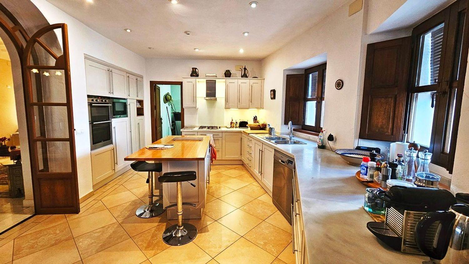 Villa for Sale in Zufre