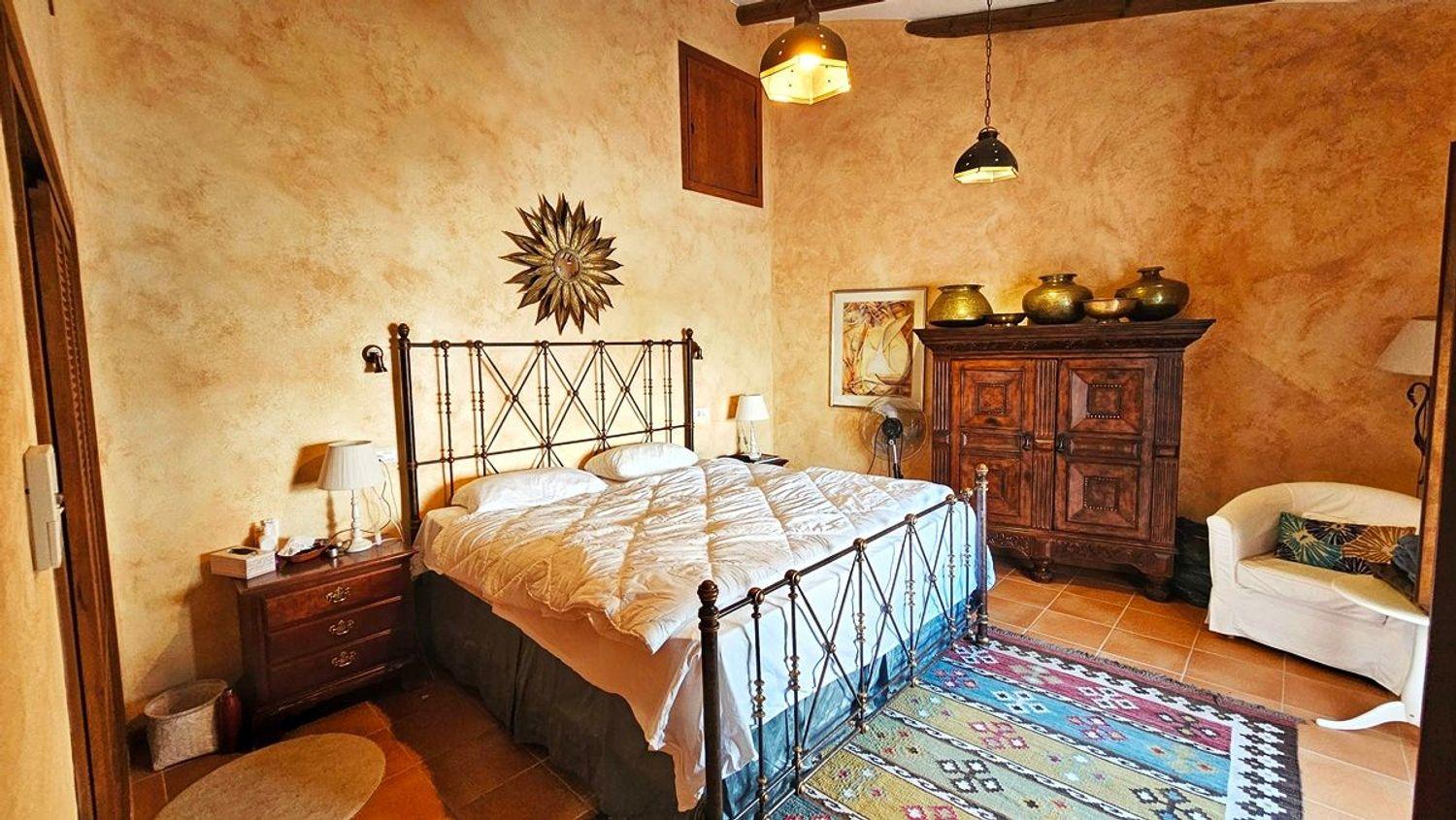 Villa for Sale in Zufre