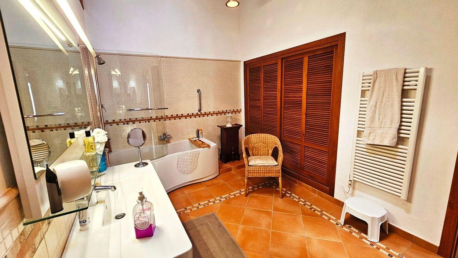 Villa for Sale in Zufre