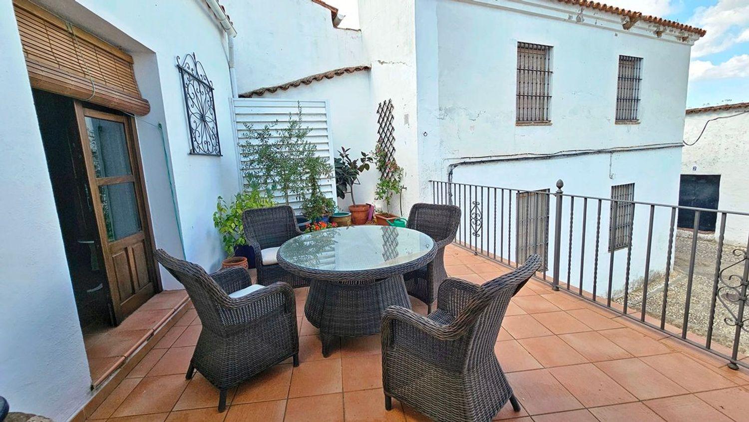 Villa for Sale in Zufre