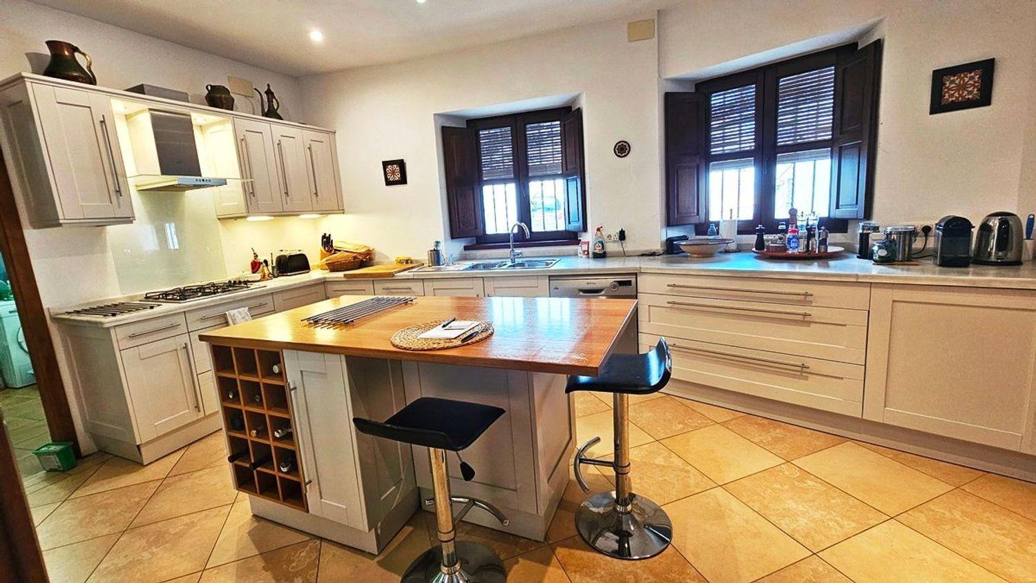 Villa for Sale in Zufre