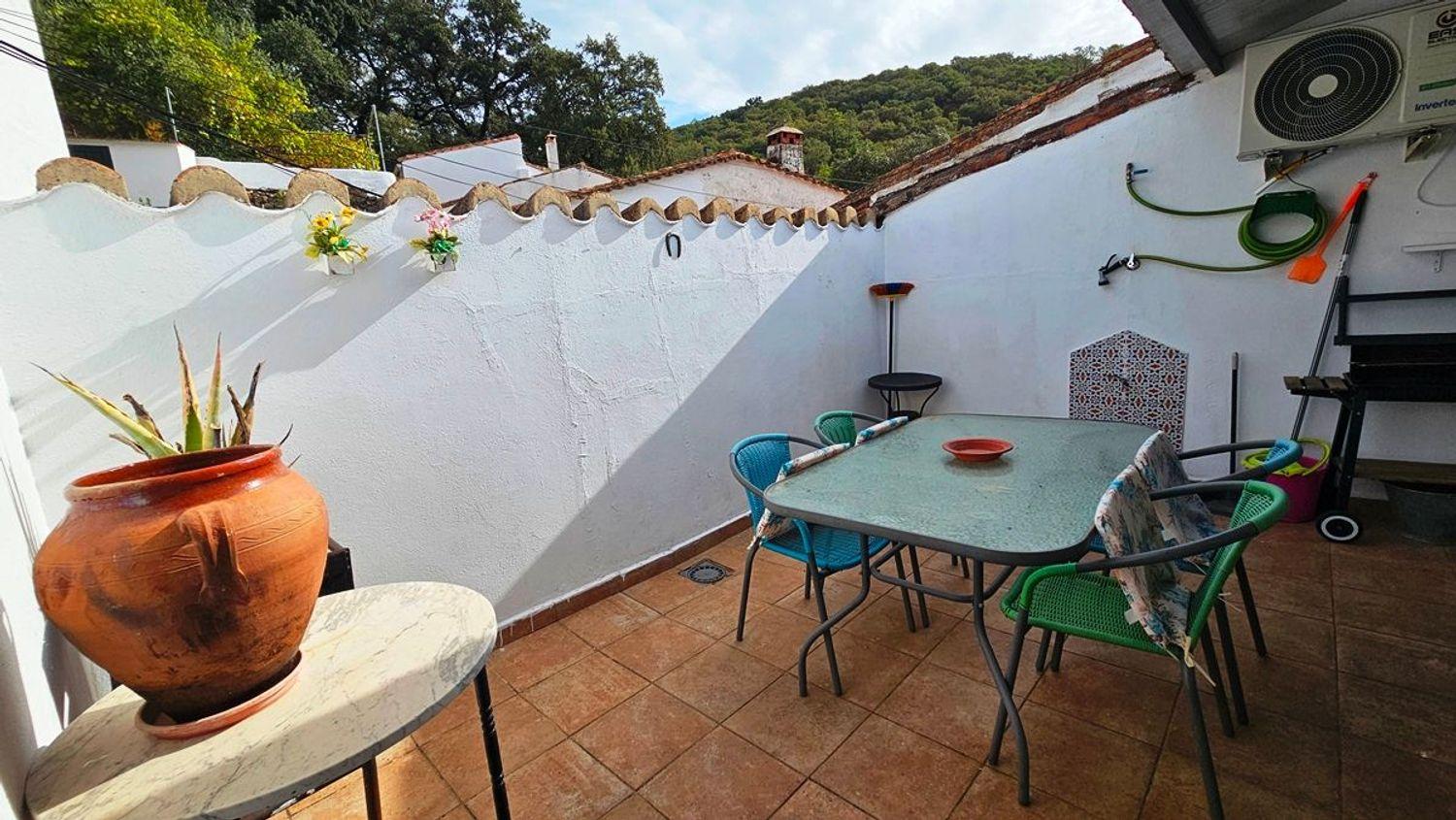 Villa for Sale in Almonaster la Real