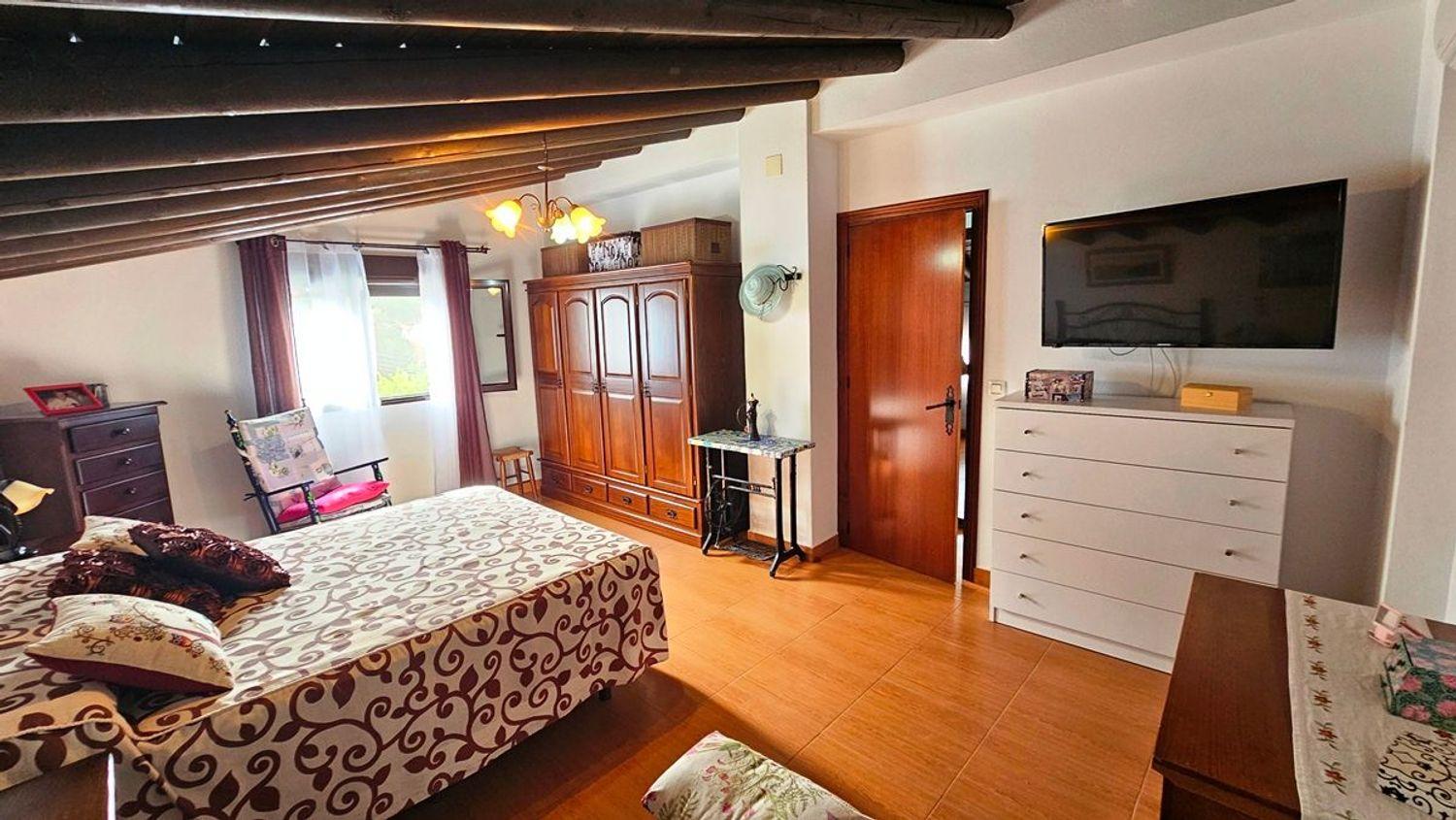 Villa for Sale in Almonaster la Real