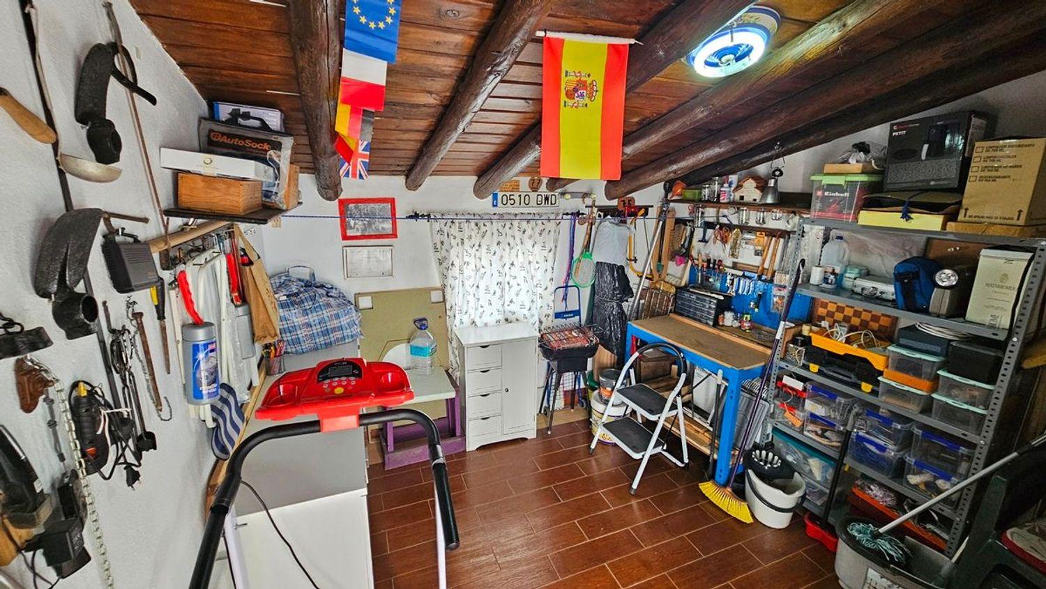 Villa for Sale in Almonaster la Real