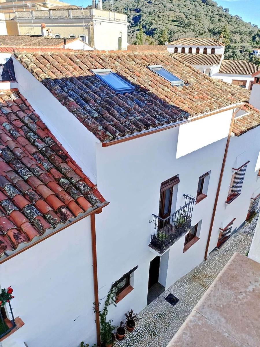 Villa for Sale in Almonaster la Real