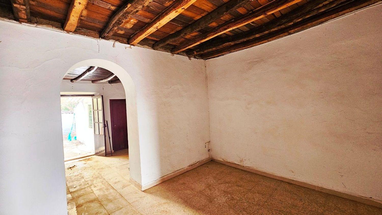 Villa for Sale in Campofrío