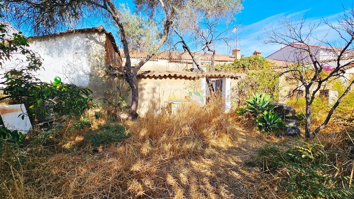 Villa for Sale in Campofrío