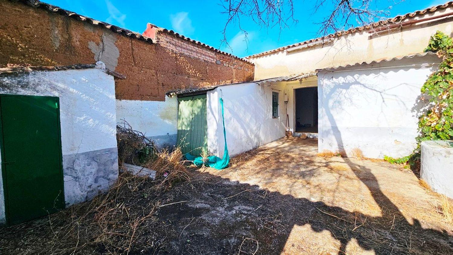 Villa for Sale in Campofrío