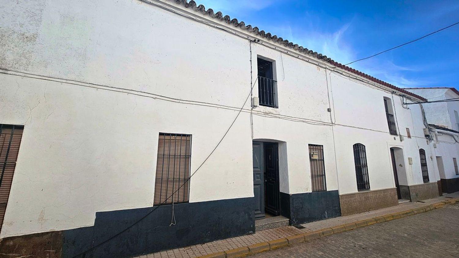Villa for Sale in Campofrío