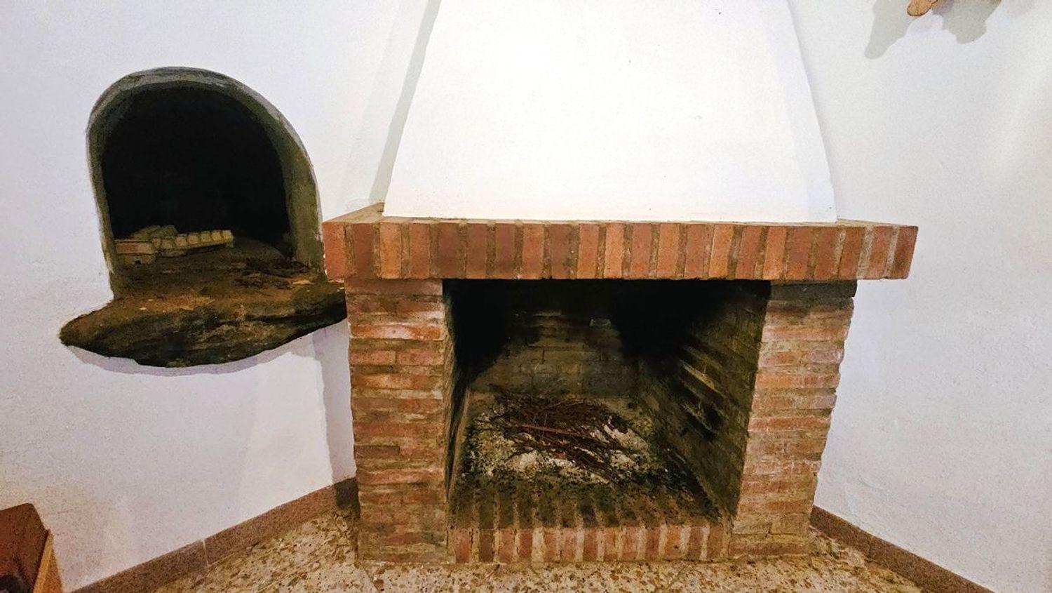 Villa for Sale in Zalamea la Real