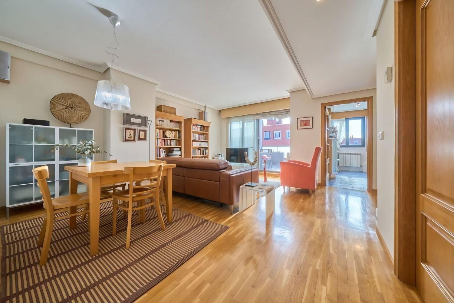 Penthouse for Sale in Vitoria-Gasteiz